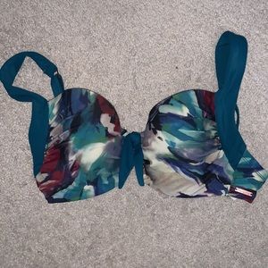 Panache UK 32E/US 32DDD balconette swim top. Free bottoms in XS if you like.